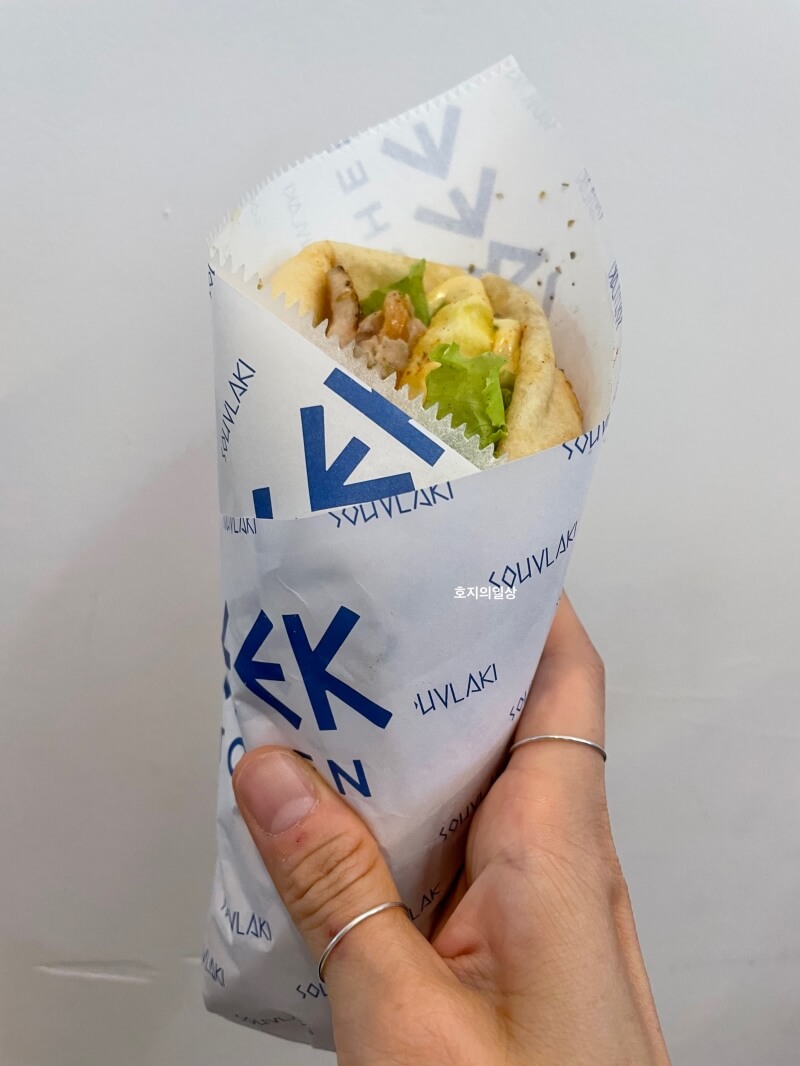 나트랑 로컬 맛집 그릭 키친 - 메뉴 치킨랩