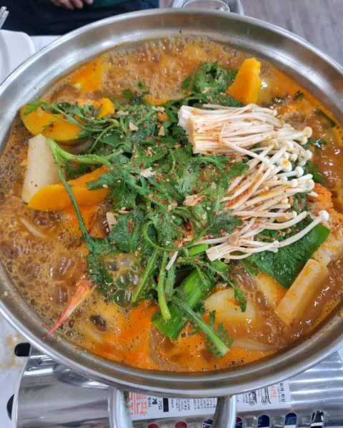 생생정보 대결 맛 대 맛 활꽃게탕 vs 간장꽃게장 음식점 위치