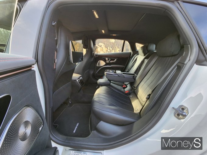 전기차 'EQS 450+ AMG라인'