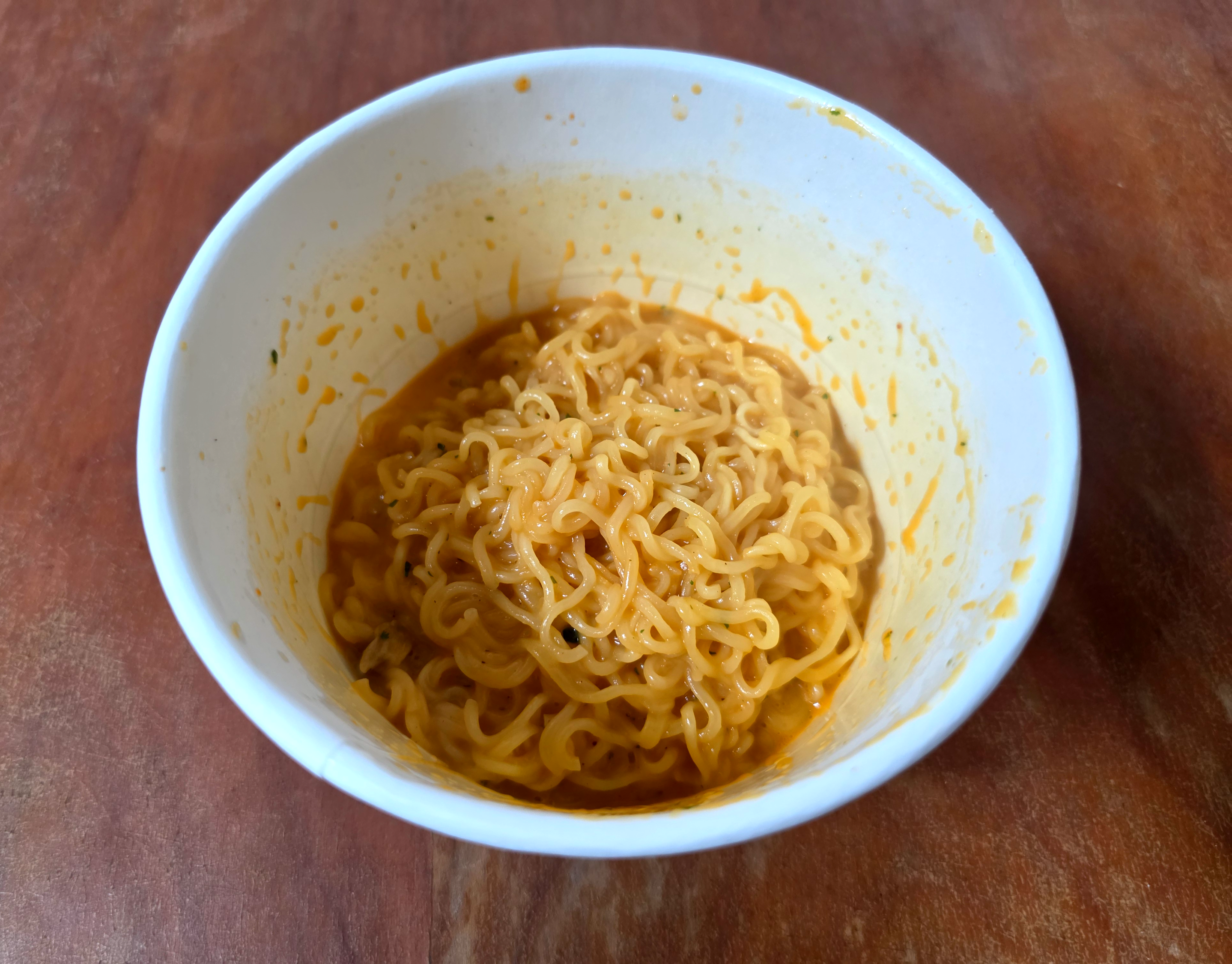 농심신라면툼바큰사발면