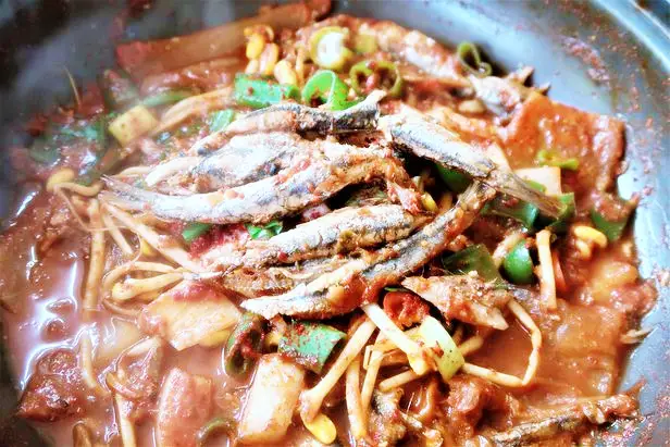 다다익산 멸치회 멸치회무침 멸치쌈밥 맛집 경남 남해 추천 식당 맛집