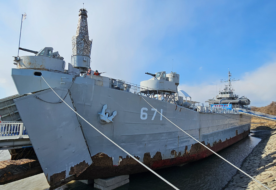 퇴역 군함 '운봉함'=사진