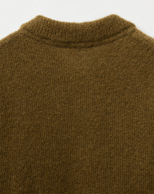 다리미 패밀리 19회 금새록 니트