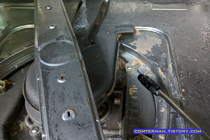 LG D1222WF 식기세척기 배수구 덩어리