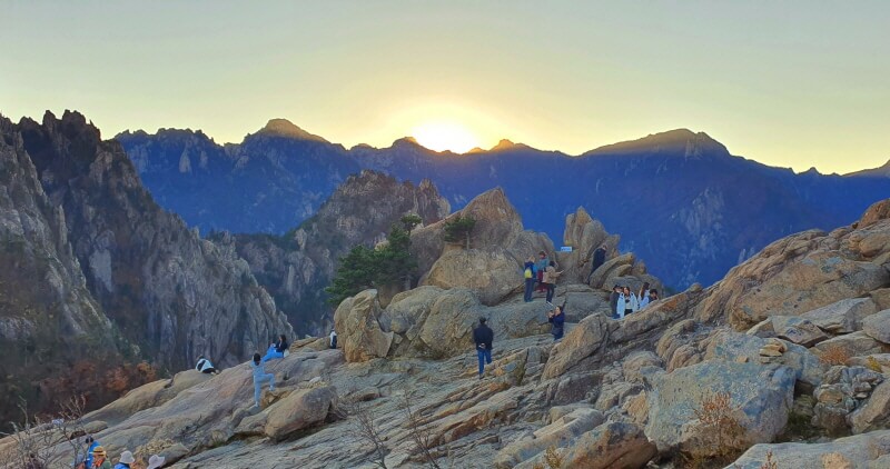 권금성-일몰-일출-노을-석양-외설악