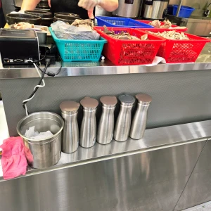 약수순대국_고기손질