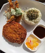 생생정보 스타밥집 가수 신성 꽃게 정식 코스요리