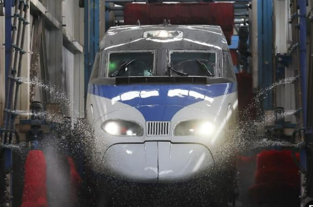 어쩌나! 국내 철도차량 제작업체들 비상... 스페인 '탈고', 납품 실적 없는데 입찰 자격 부여...17년만 국제경쟁