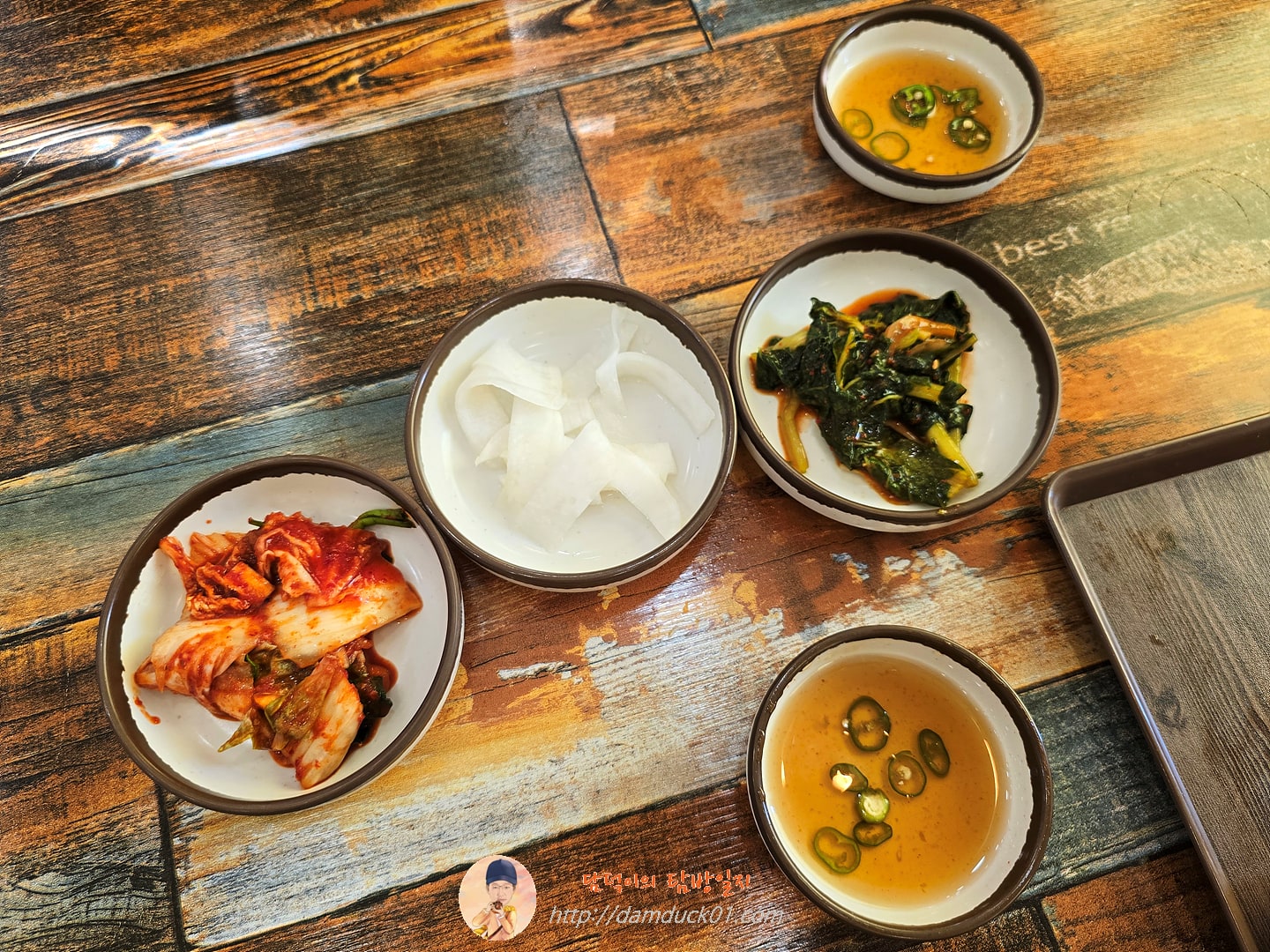 융건릉비빔국수 반찬