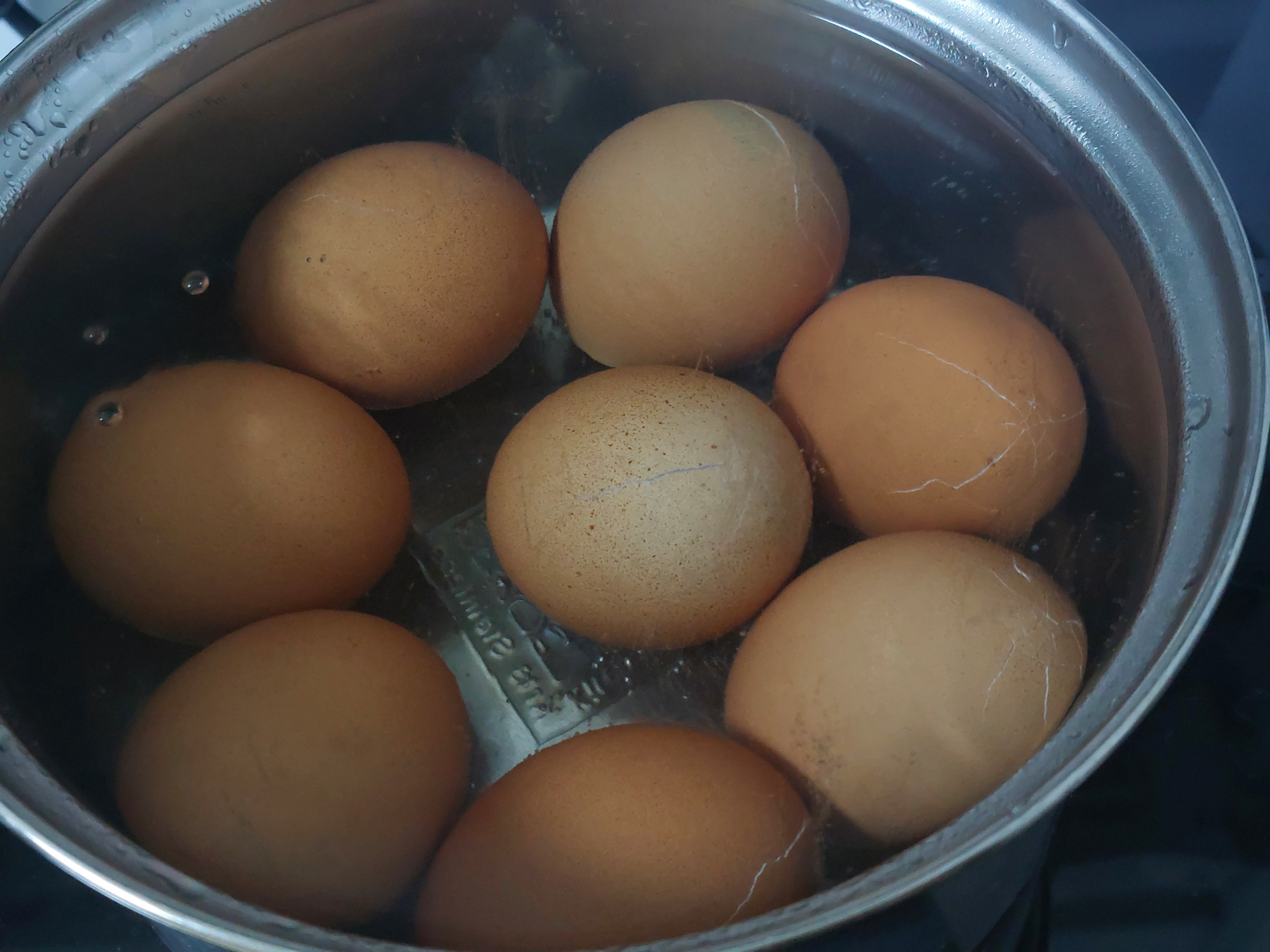 계란 껍질 잘 까지게 삶는 법