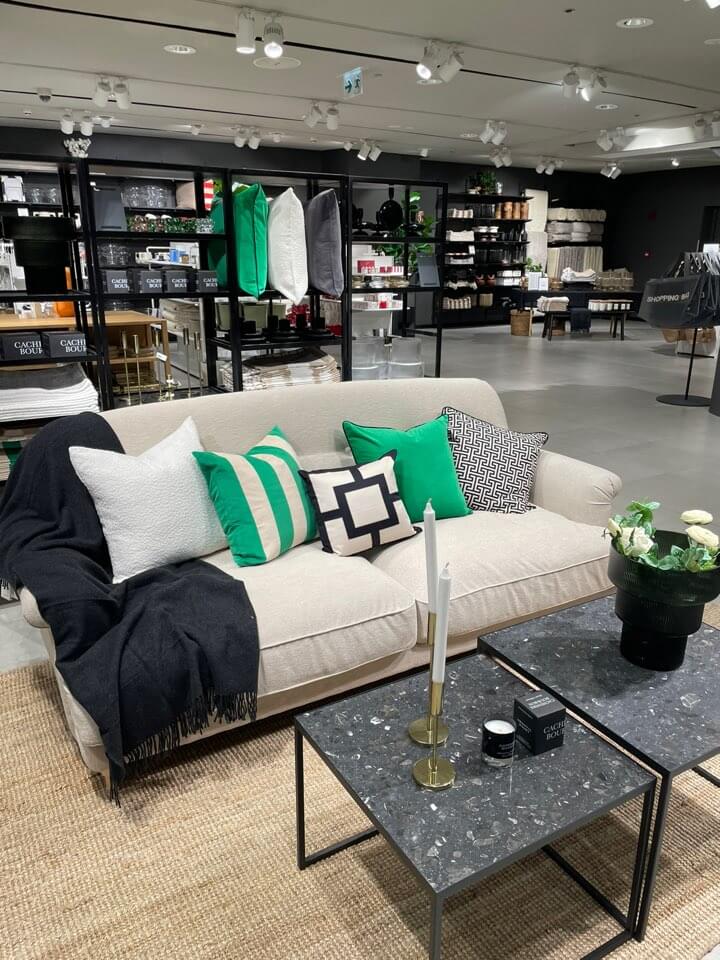 세부-에이치엔엠-홈-소파꾸미기