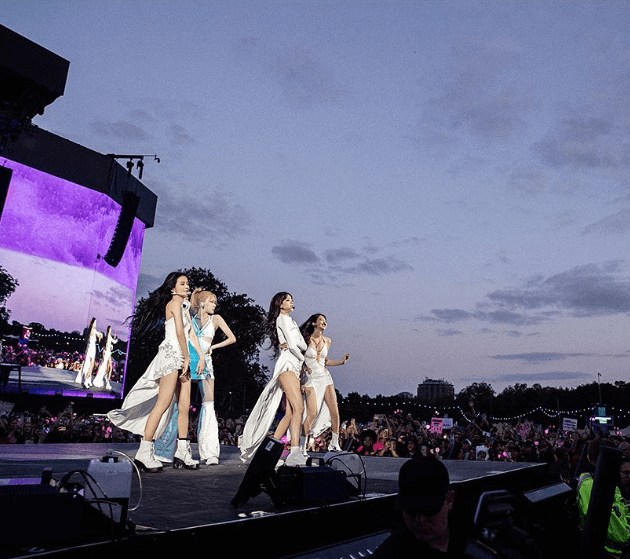 블랙핑크 콘서트 장면