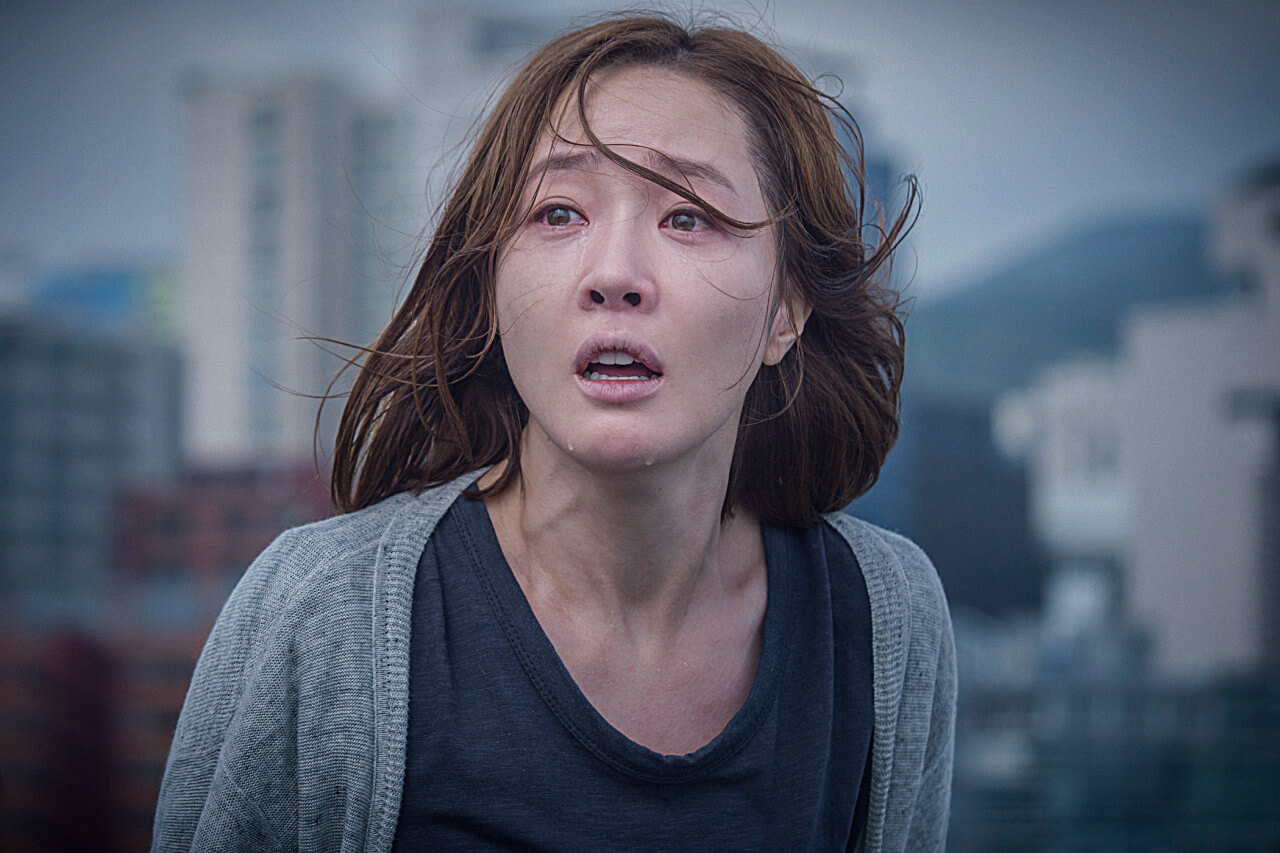 배 위에서 그토록 찾던 한매와 다은을 찾아낸 엄마 지선의 눈물