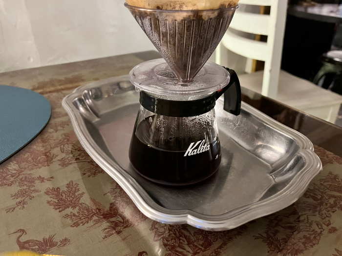 드립커피, 밀크티 모습