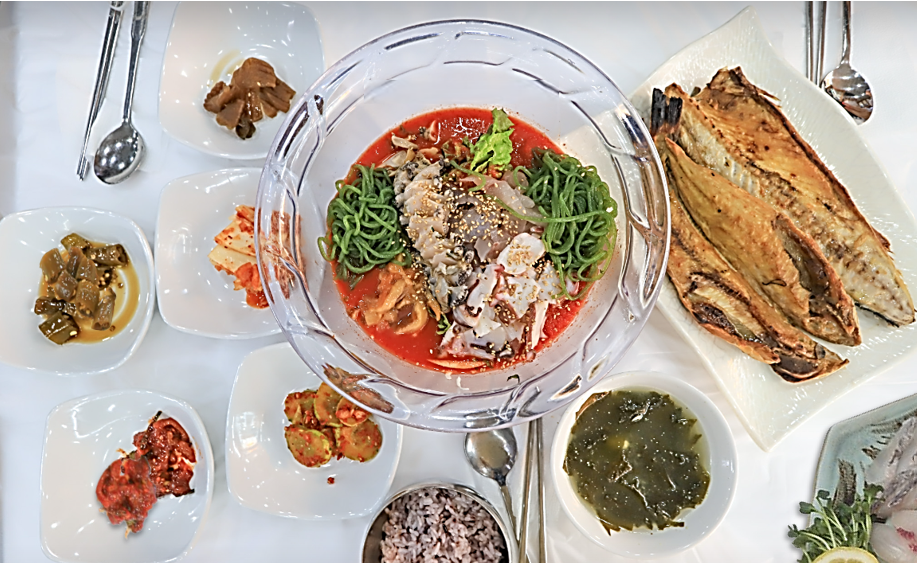 짬뽕물회 특선세트 한 상