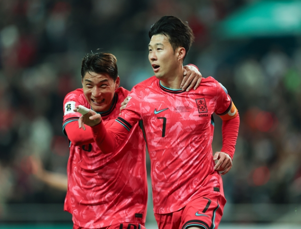 북중미-월드컵-아시아-예선-3차전-경기-사진