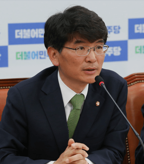 박완주