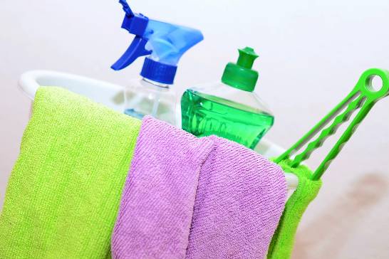 장마철 곰팡이 제거 방법