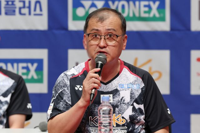 대표팀 감독과 문화체육관광부