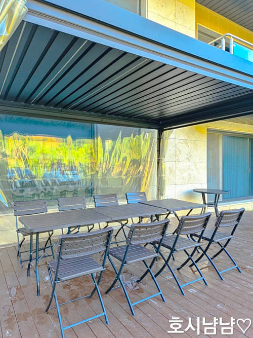 파라365펜션 바베큐 테이블