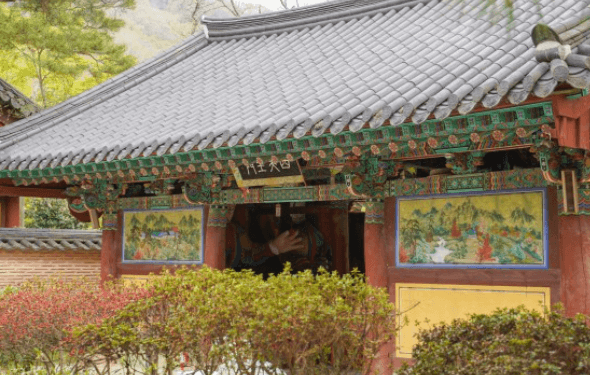 백양사 사천왕문