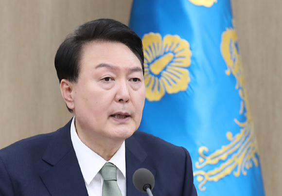 윤석열 대통령이 30일 서울 용산 대통령실 청사에서 국무회의를 주재하고 있다. 2023.10.30. [사진=뉴시스]