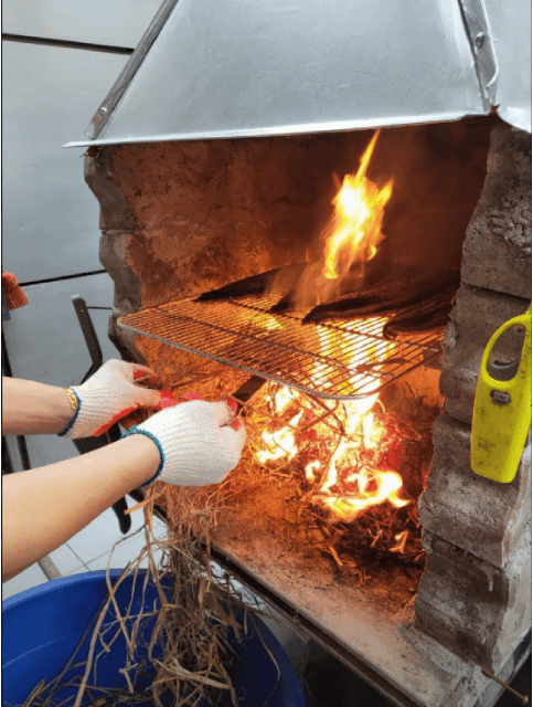 아산짚불장어는 충청남도 아산시에 위치한 장어 전문점 입니다