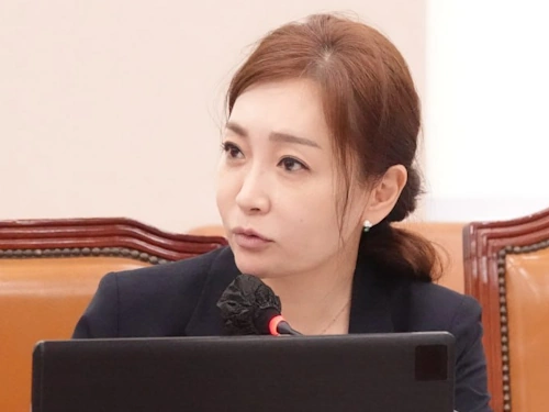 유정주 국회의원 프로필