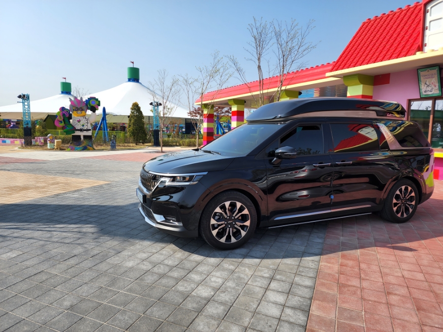 Private chauffeur vehicle city travel Korea