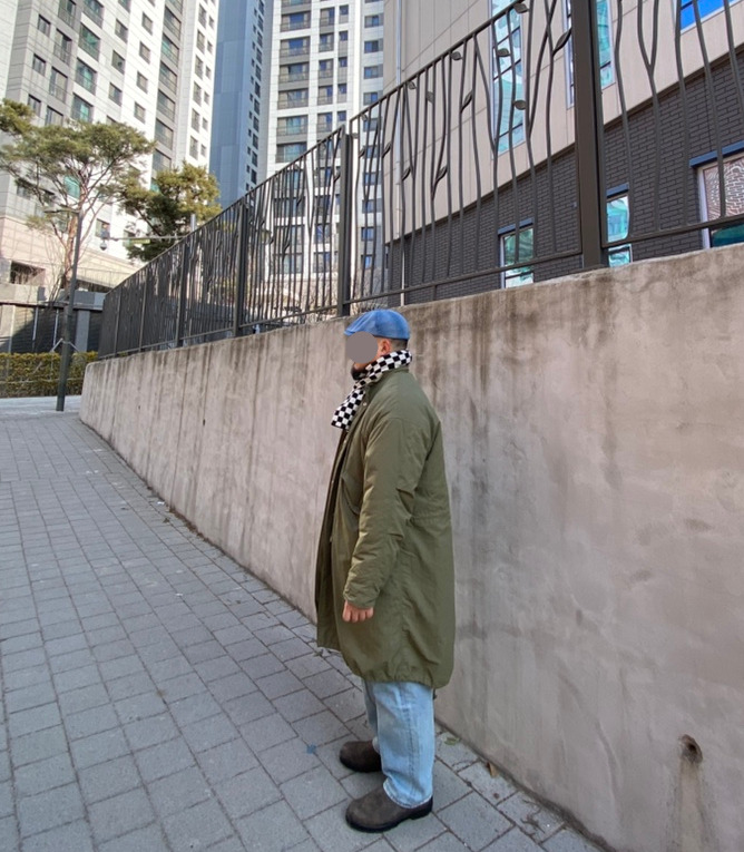 데일리룩('26.2.1.)유니버셜케미스트리 베레모 헌팅캡, 더매드니스 체커보드 머플러, 인더스트 개파카 M65 야상, 칼하트 빈티지 청재킷, 무신사스탠다드 팬츠, 블런드스톤 585