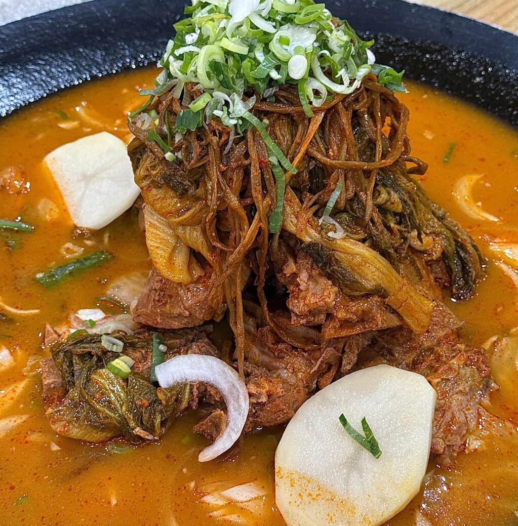 생생정보 2316회 고수의 부엌 부산 기장 고구마순 감자탕 맛집 진팔팔감자탕본점