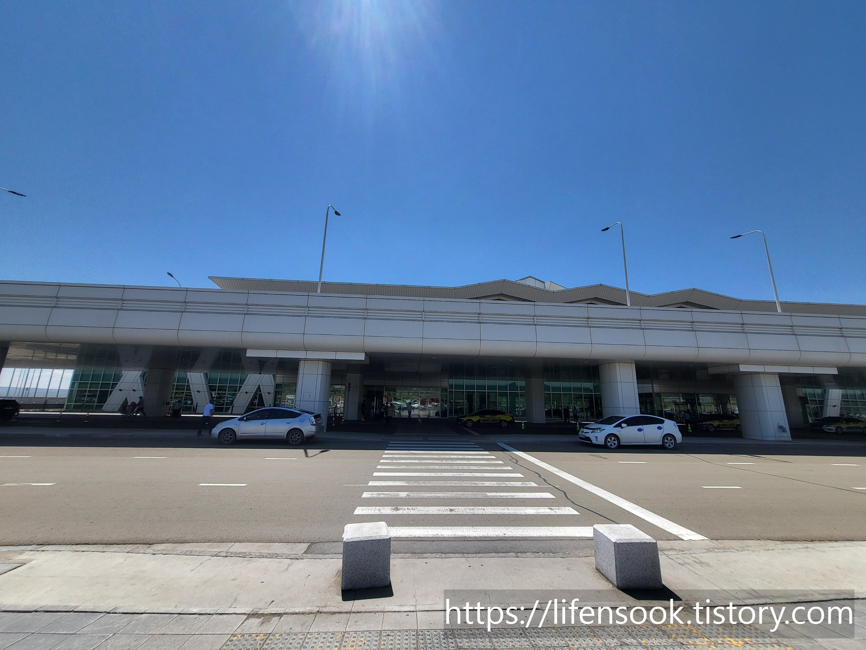 울란바토르 칭기즈칸 국제공항 2