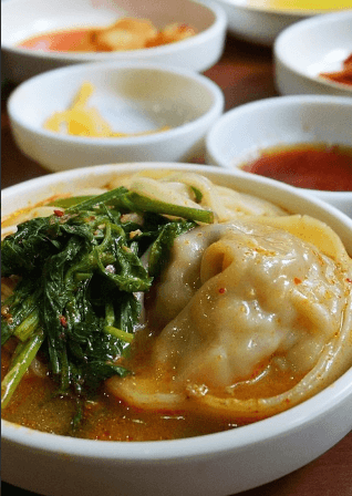 생생정보통 반반손만두전골 일산 맛집