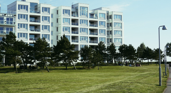 은퇴 후 주거지 결정: 도시 vs 시골, 어떤 선택이 현명할까?