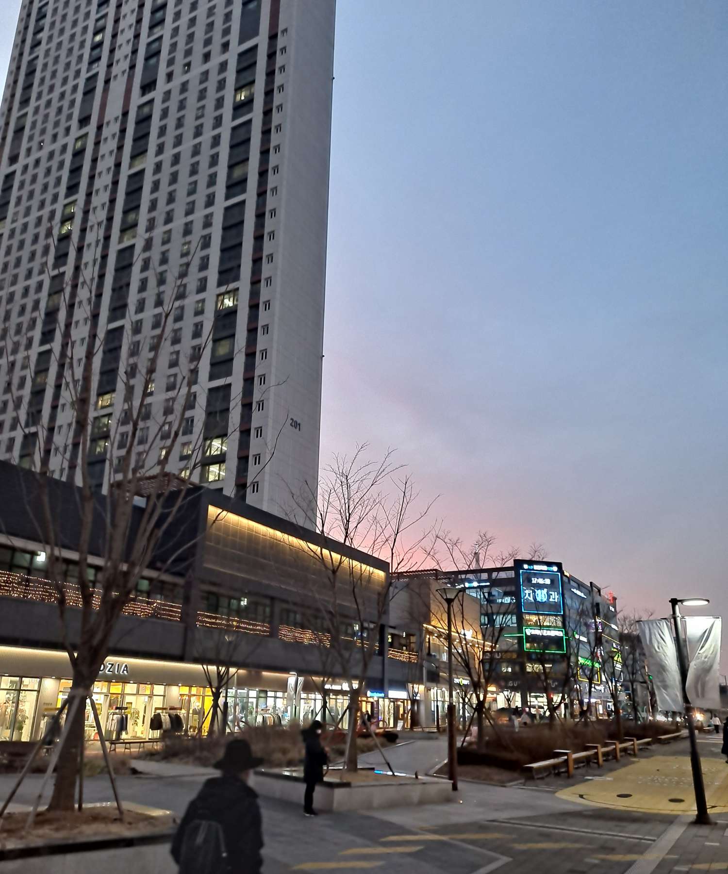 앨리웨이 광장 노을