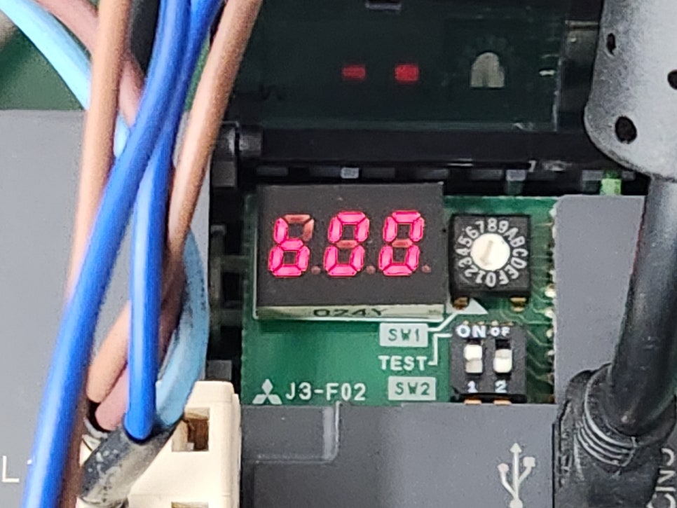 미쓰비시(MITSUBISHI) 서보드라이버 MR-J3-100B 정상 작동 수리 완료 by 메트영남