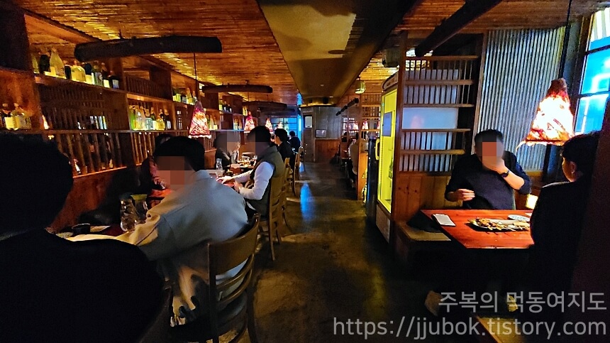 토모-내부-분위기-3