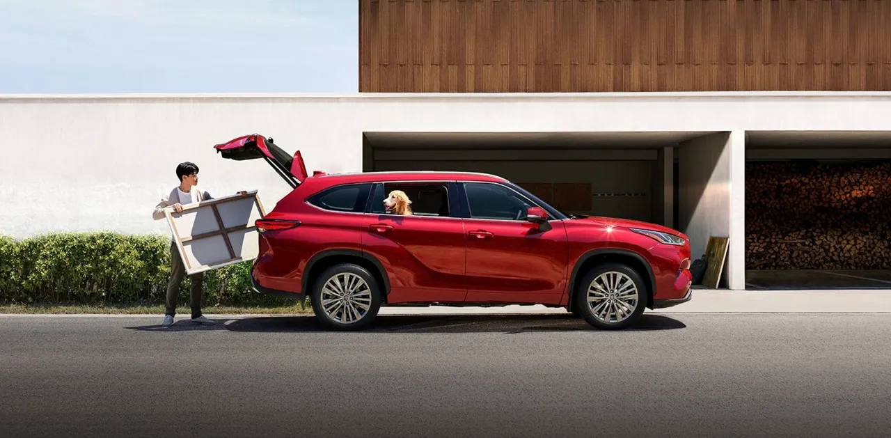 토요타 하이랜더 하이브리드 차량 이미지