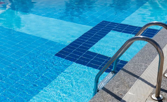 명절이 다가오는 가운데, 수영장 고참 회원에게 강사에게 줄 떡값을 내라고 강요받았다는 회원 A씨의 사연이 화제가 됐다. 기사와 무관한 이미지. [사진=픽사베이]