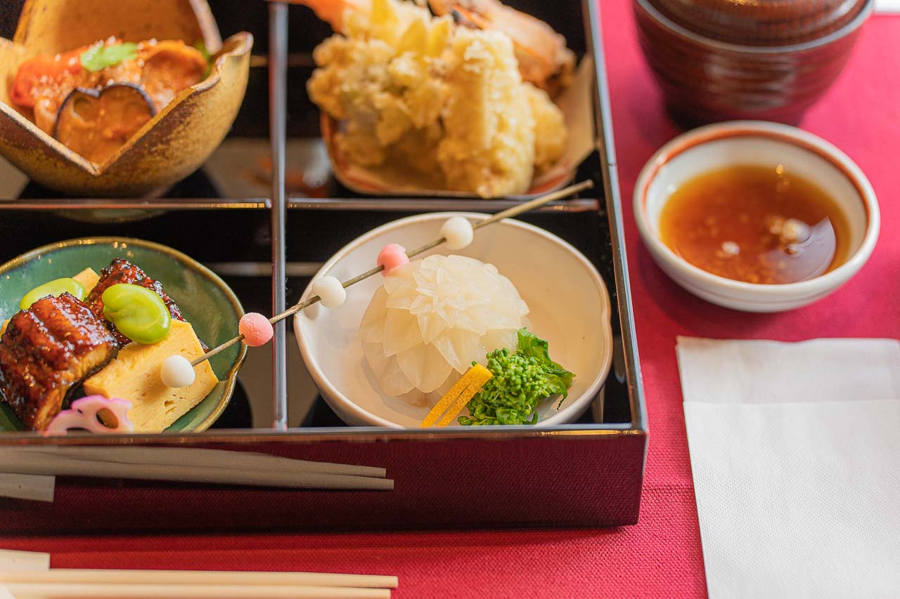 Fukuchi’s Premium Lunch: Local Food Served in Agano Pottery — original photograph 15