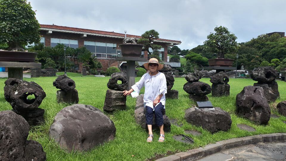 화산석들