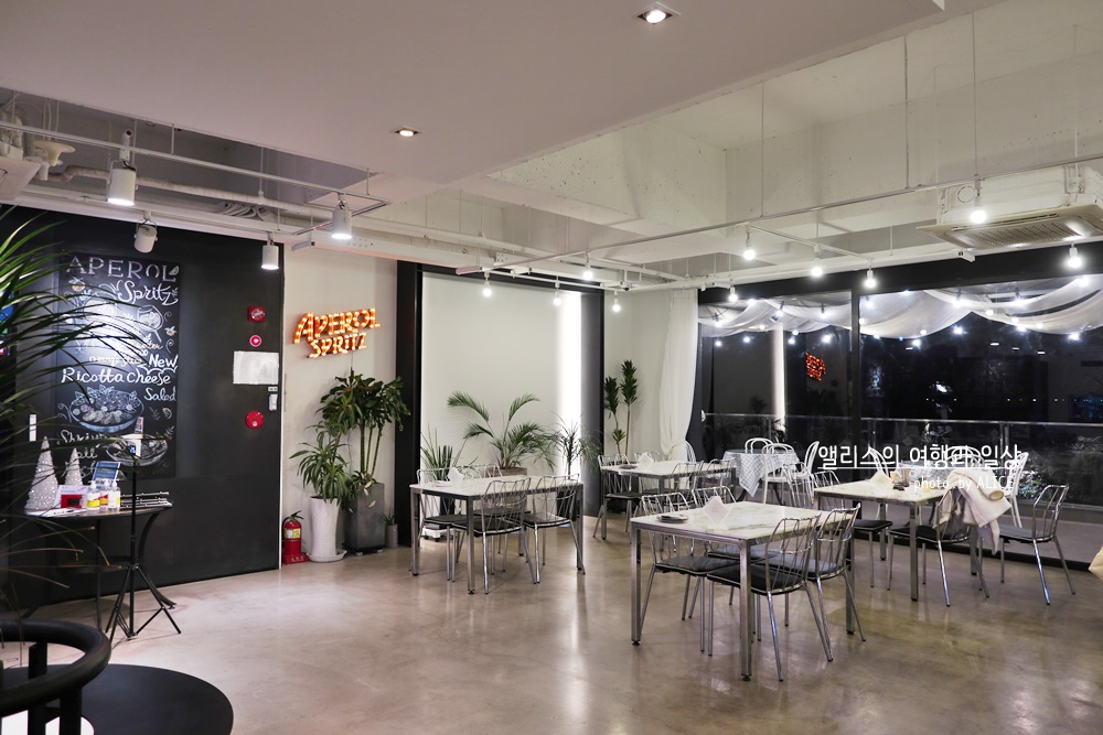 해운대 맛집 디에이블 달맞이점 내부 모습