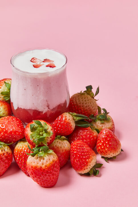 냉동딸기로 딸기라떼 만드는 법