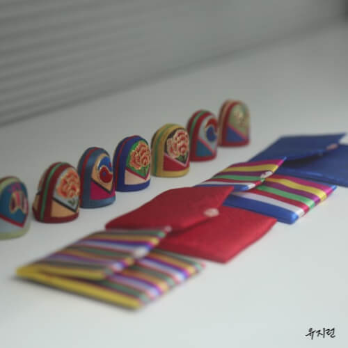 한국-비단-지갑