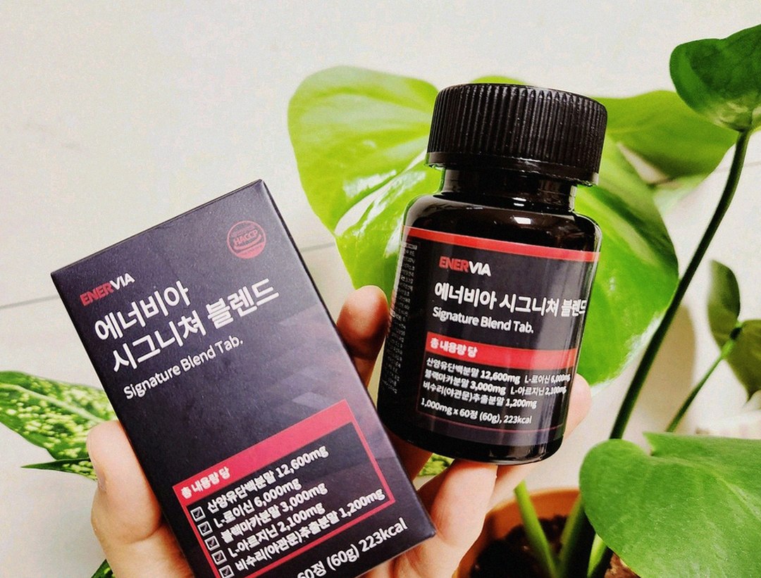 enervia 2.0 supplement bottle on wooden table