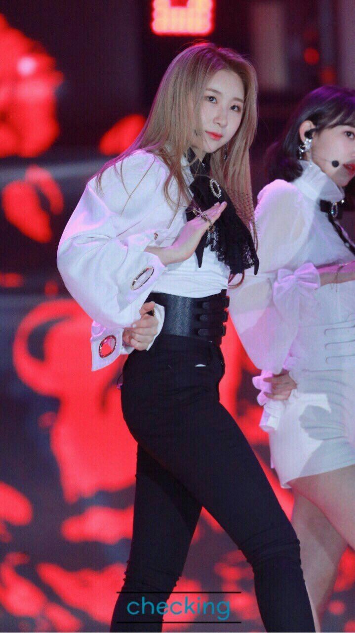 아이즈원 프로듀스48 이채연 사진모음