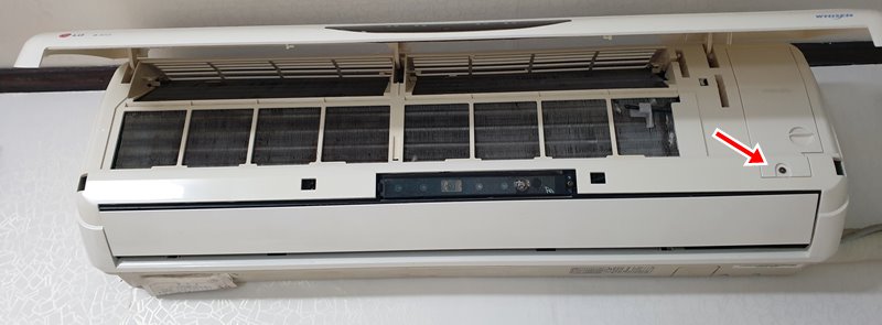 에어컨 커버 분리작업