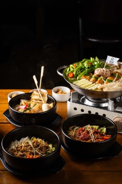 생생정보 믿고 떠나는 스타의 고장 가수 박남정 경남 한안 한식 맛집 탐밀