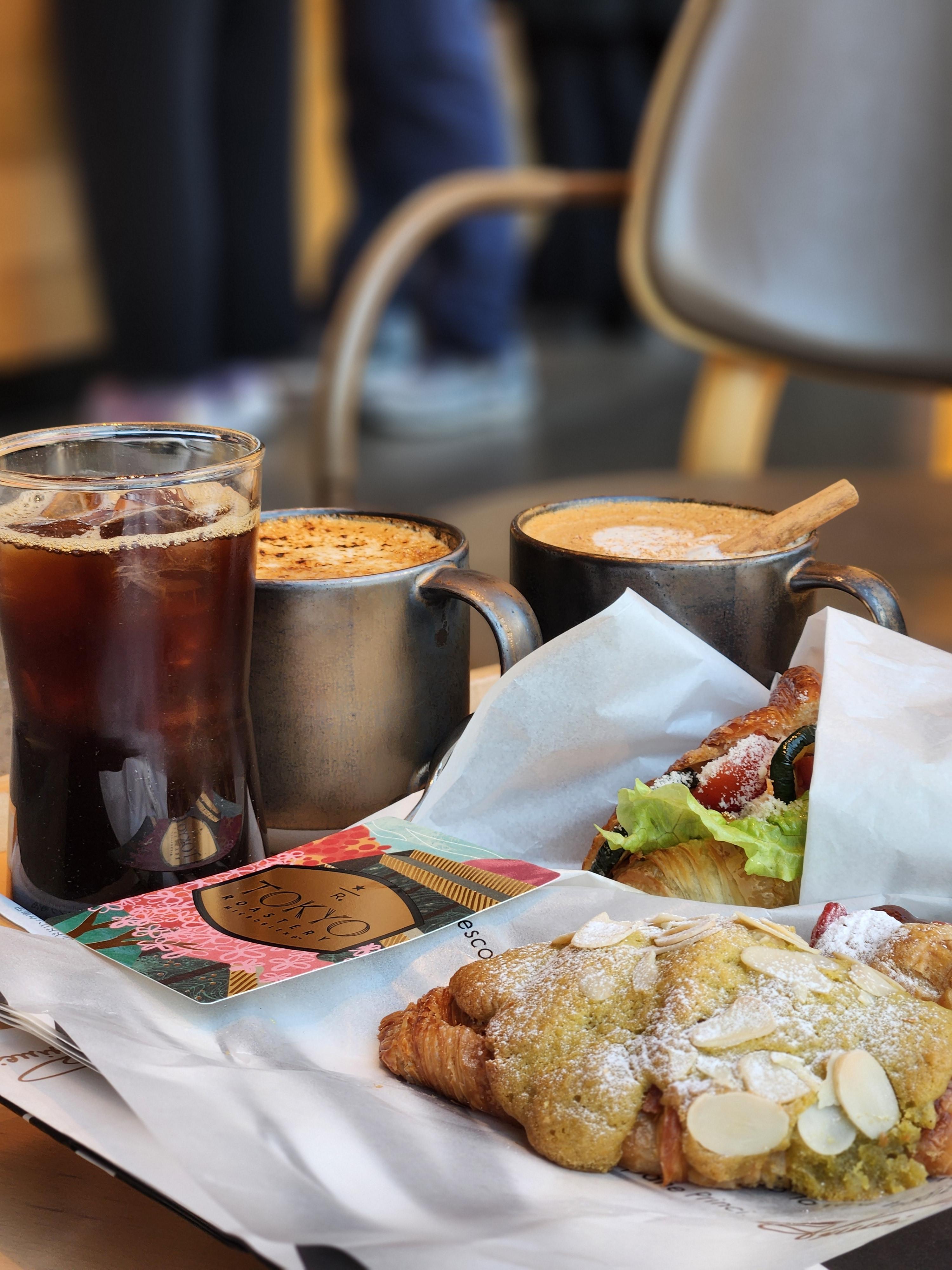 스타벅스 리저브 로스터리 도쿄 주문한 음료 및 베이커리