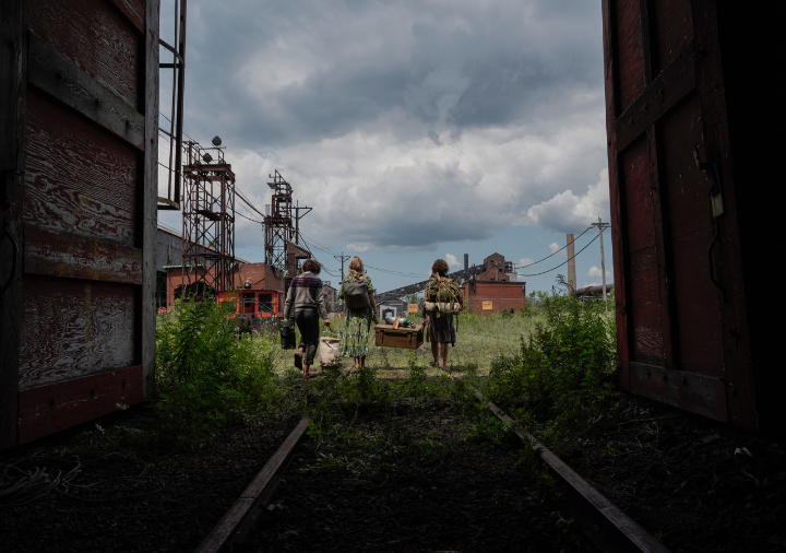 외계인으로부터도망치는주인공들